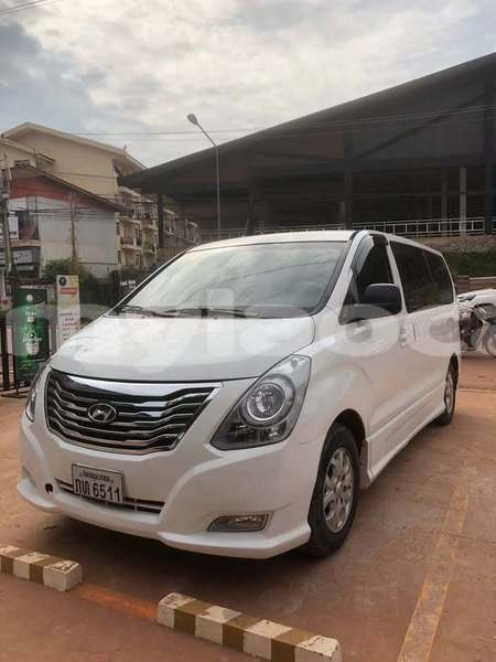 Big with watermark hyundai starex vientiane province vientiane 7660