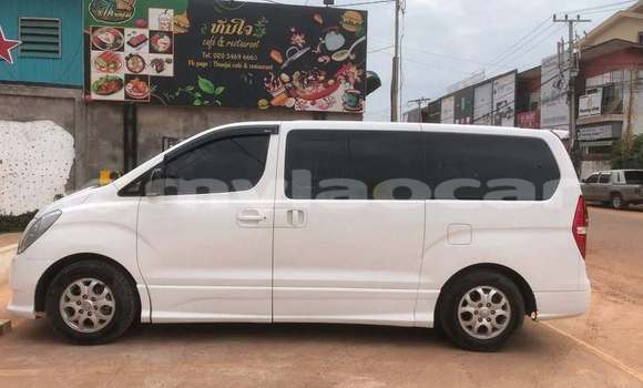 Buy Used Hyundai Starex White Car in Vientiane in Vientiane Province Buy Used Hyundai Starex White Car in Vientiane in Vientiane Province