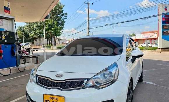 Buy Used Kia Rio White Car in Vientiane in Vientiane Province