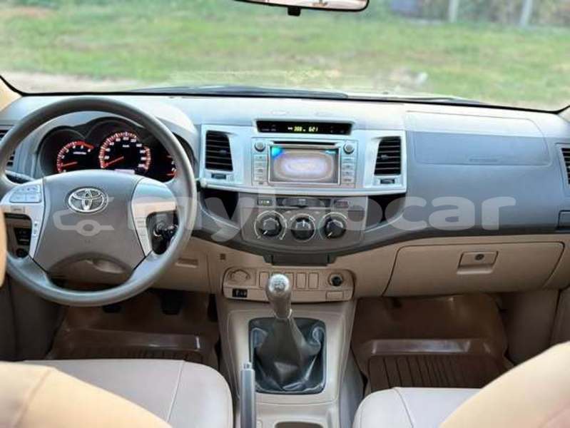 Big with watermark toyota vigo vientiane province vientiane 7682