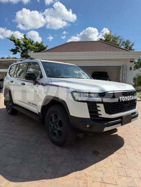 Big with watermark toyota land cruiser prado vientiane province vientiane 7685