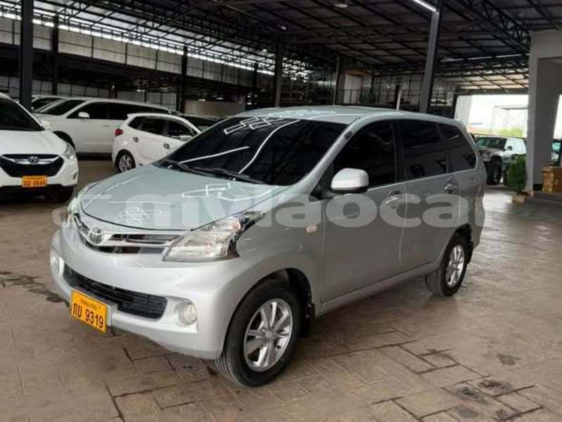 Big with watermark toyota avanza vientiane province vientiane 7686