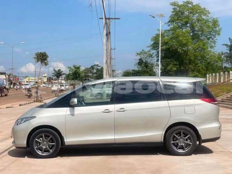 Big with watermark toyota previa vientiane province vientiane 7690