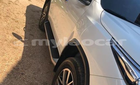 Buy Used Toyota Fortuner White Car in Vientiane in Vientiane Province Buy Used Toyota Fortuner White Car in Vientiane in Vientiane Province
