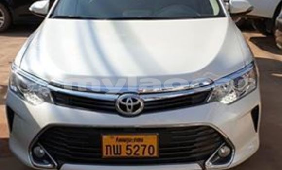 Buy Used Toyota Camry White Car in Vientiane in Vientiane Province Buy Used Toyota Camry White Car in Vientiane in Vientiane Province
