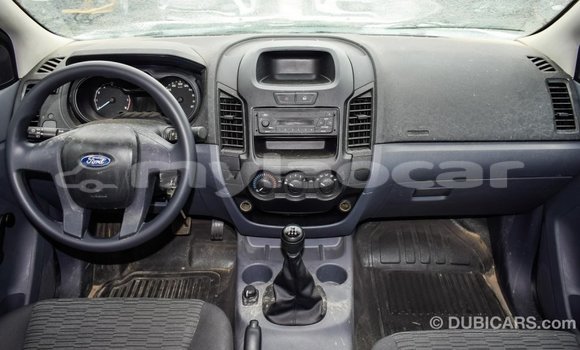 Acheter Import Voiture Ford Ranger Blanc à Import - Dubai, Attapeu Province Acheter Import Voiture Ford Ranger Blanc à Import - Dubai, Attapeu Province