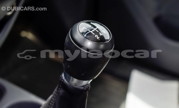 Acheter Import Voiture Ford Ranger Blanc à Import - Dubai, Attapeu Province Acheter Import Voiture Ford Ranger Blanc à Import - Dubai, Attapeu Province