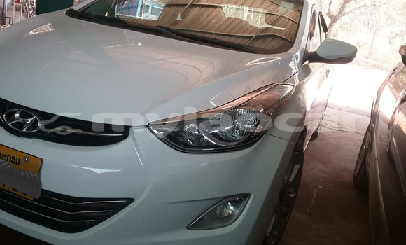 Buy Used Hyundai Elantra White Car in Vientiane in Vientiane Province Buy Used Hyundai Elantra White Car in Vientiane in Vientiane Province