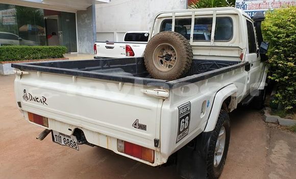 Buy Used Toyota Land Cruiser Other Car in Vientiane in Vientiane Province Buy Used Toyota Land Cruiser Other Car in Vientiane in Vientiane Province