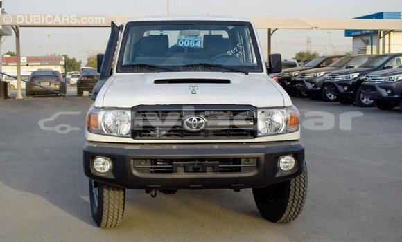 Buy Import Toyota Land Cruiser White Car in Import - Dubai in Attapeu Province Buy Import Toyota Land Cruiser White Car in Import - Dubai in Attapeu Province
