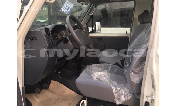 Buy Import Toyota Land Cruiser White Car in Import - Dubai in Attapeu Province Buy Import Toyota Land Cruiser White Car in Import - Dubai in Attapeu Province