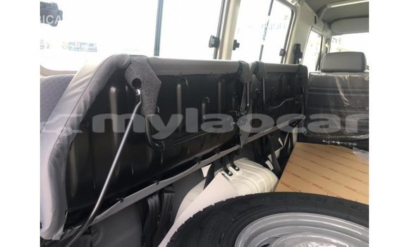 Buy Import Toyota Land Cruiser White Car in Import - Dubai in Attapeu Province Buy Import Toyota Land Cruiser White Car in Import - Dubai in Attapeu Province