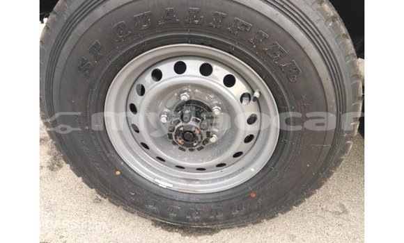 Buy Import Toyota Land Cruiser White Car in Import - Dubai in Attapeu Province Buy Import Toyota Land Cruiser White Car in Import - Dubai in Attapeu Province