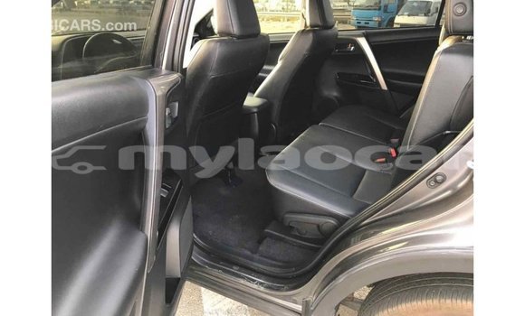 Buy Import Toyota HiAce Black Truck in Import - Dubai in Attapeu Province Buy Import Toyota HiAce Black Truck in Import - Dubai in Attapeu Province