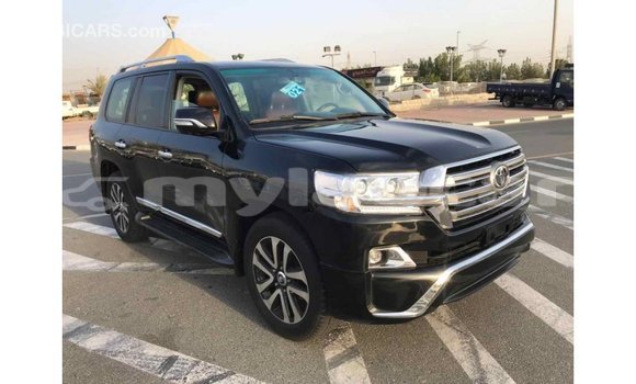 Acheter Import Voiture Toyota Land Cruiser Noir à Import - Dubai, Attapeu Province Acheter Import Voiture Toyota Land Cruiser Noir à Import - Dubai, Attapeu Province