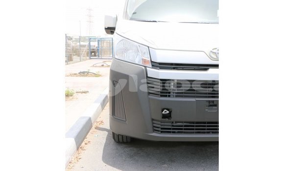 Buy Import Toyota Hiace White Car in Import - Dubai in Attapeu Province Buy Import Toyota Hiace White Car in Import - Dubai in Attapeu Province