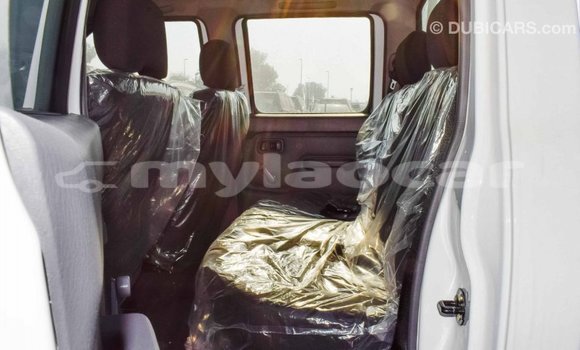 Buy Import Nissan NP 300 White Car in Import - Dubai in Attapeu Province Buy Import Nissan NP 300 White Car in Import - Dubai in Attapeu Province