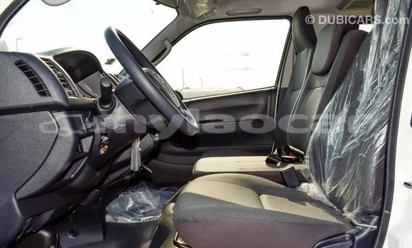 ຊື້ ການ ນຳ ເຂົ້າ Toyota Hiace White ລົດ ໃນ Import - Dubai ໃນ Attapeu Province ຊື້ ການ ນຳ ເຂົ້າ Toyota Hiace White ລົດ ໃນ Import - Dubai ໃນ Attapeu Province