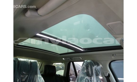 Buy Import Land Rover Range Rover Other Car in Import - Dubai in Attapeu Province Buy Import Land Rover Range Rover Other Car in Import - Dubai in Attapeu Province