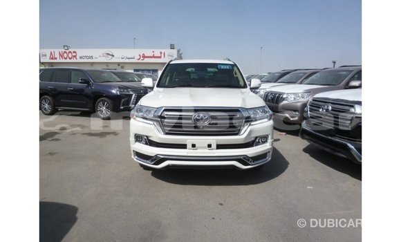 Buy Import Toyota Land Cruiser White Car in Import - Dubai in Attapeu Province Buy Import Toyota Land Cruiser White Car in Import - Dubai in Attapeu Province