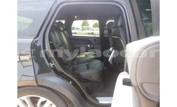 Buy Import Land Rover Range Rover Black Car in Import - Dubai in Attapeu Province Buy Import Land Rover Range Rover Black Car in Import - Dubai in Attapeu Province