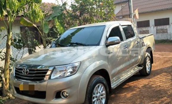 Buy Used Toyota Hilux Other Car in Vientiane in Vientiane Province Buy Used Toyota Hilux Other Car in Vientiane in Vientiane Province