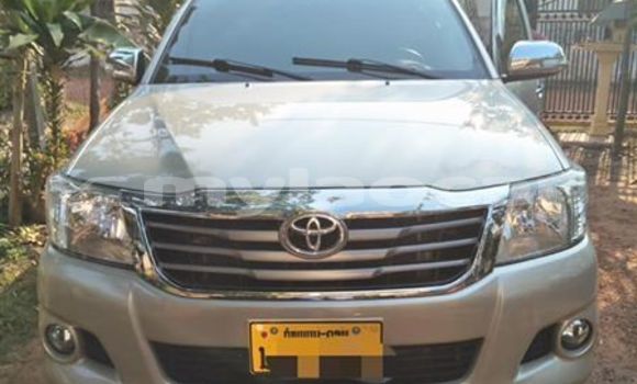 Buy Used Toyota Hilux Other Car in Vientiane in Vientiane Province Buy Used Toyota Hilux Other Car in Vientiane in Vientiane Province