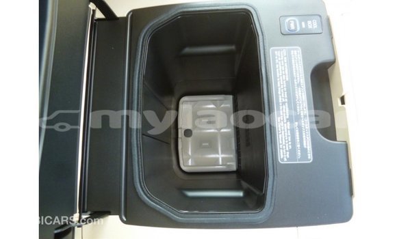 Acheter Import Voiture Lexus LX Noir à Import - Dubai, Attapeu Province Acheter Import Voiture Lexus LX Noir à Import - Dubai, Attapeu Province