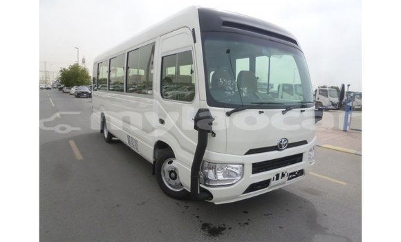 ຊື້ ການ ນຳ ເຂົ້າ Toyota Coaster White ລົດ ໃນ Import - Dubai ໃນ Attapeu Province