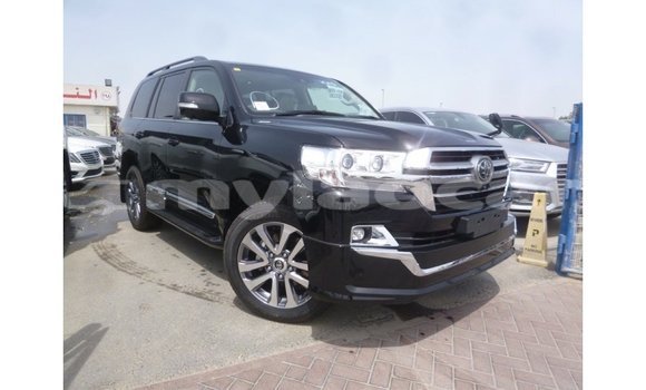 Buy Import Toyota Land Cruiser Black Car in Import - Dubai in Attapeu Province