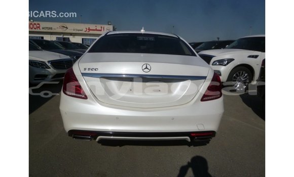 ຊື້ ການ ນຳ ເຂົ້າ Mercedes-Benz 190 (W201) White ລົດ ໃນ Import - Dubai ໃນ Attapeu Province ຊື້ ການ ນຳ ເຂົ້າ Mercedes-Benz 190 (W201) White ລົດ ໃນ Import - Dubai ໃນ Attapeu Province