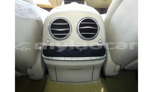 ຊື້ ການ ນຳ ເຂົ້າ Mercedes-Benz 190 (W201) White ລົດ ໃນ Import - Dubai ໃນ Attapeu Province ຊື້ ການ ນຳ ເຂົ້າ Mercedes-Benz 190 (W201) White ລົດ ໃນ Import - Dubai ໃນ Attapeu Province