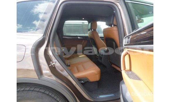 Buy Import Volkswagen Touareg Brown Car in Import - Dubai in Attapeu Province Buy Import Volkswagen Touareg Brown Car in Import - Dubai in Attapeu Province