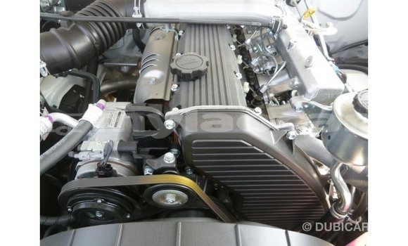 ຊື້ ການ ນຳ ເຂົ້າ Toyota Land Cruiser White ລົດ ໃນ Import - Dubai ໃນ Attapeu Province ຊື້ ການ ນຳ ເຂົ້າ Toyota Land Cruiser White ລົດ ໃນ Import - Dubai ໃນ Attapeu Province