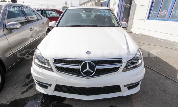ຊື້ ການ ນຳ ເຂົ້າ Mercedes-Benz 200 White ລົດ ໃນ Import - Dubai ໃນ Attapeu Province ຊື້ ການ ນຳ ເຂົ້າ Mercedes-Benz 200 White ລົດ ໃນ Import - Dubai ໃນ Attapeu Province