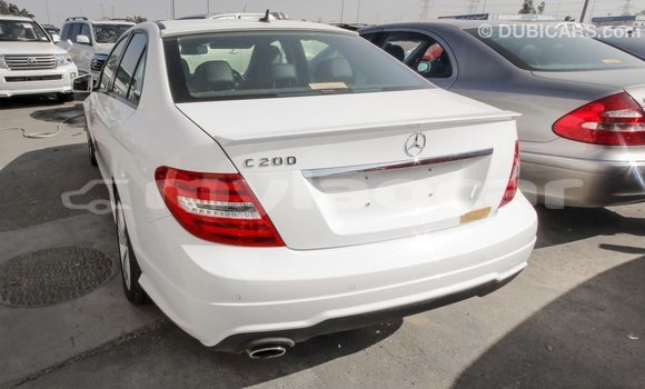 ຊື້ ການ ນຳ ເຂົ້າ Mercedes-Benz 200 White ລົດ ໃນ Import - Dubai ໃນ Attapeu Province ຊື້ ການ ນຳ ເຂົ້າ Mercedes-Benz 200 White ລົດ ໃນ Import - Dubai ໃນ Attapeu Province