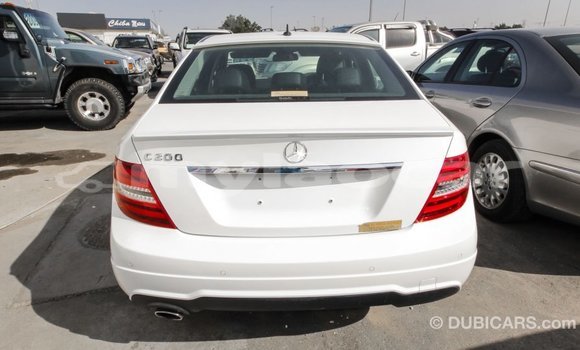 ຊື້ ການ ນຳ ເຂົ້າ Mercedes-Benz 200 White ລົດ ໃນ Import - Dubai ໃນ Attapeu Province ຊື້ ການ ນຳ ເຂົ້າ Mercedes-Benz 200 White ລົດ ໃນ Import - Dubai ໃນ Attapeu Province