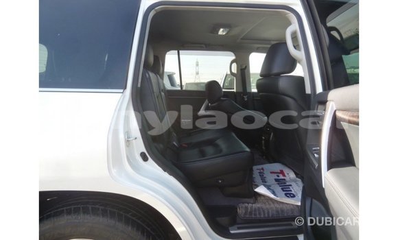Buy Import Toyota Land Cruiser White Car in Import - Dubai in Attapeu Province Buy Import Toyota Land Cruiser White Car in Import - Dubai in Attapeu Province