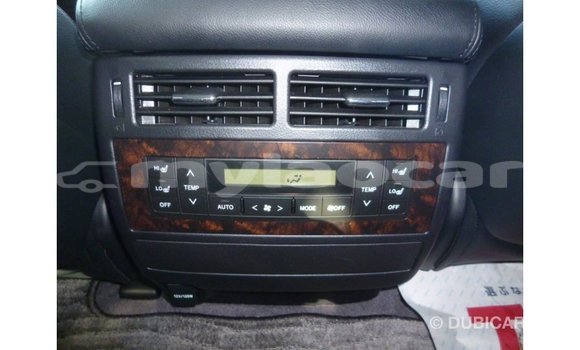 Buy Import Toyota Land Cruiser White Car in Import - Dubai in Attapeu Province Buy Import Toyota Land Cruiser White Car in Import - Dubai in Attapeu Province