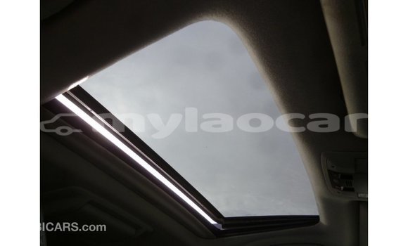 Acheter Import Voiture Toyota Prado Autre à Import - Dubai, Attapeu Province Acheter Import Voiture Toyota Prado Autre à Import - Dubai, Attapeu Province