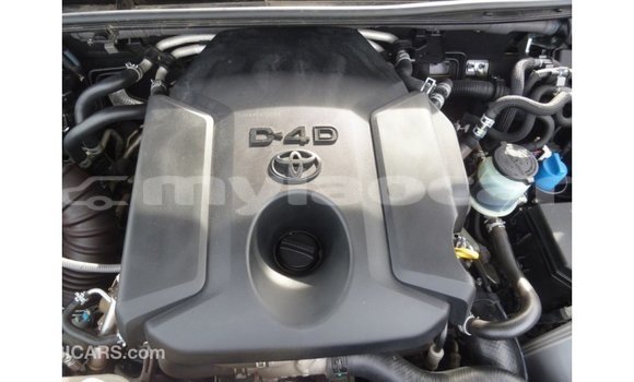Acheter Import Voiture Toyota Prado Autre à Import - Dubai, Attapeu Province Acheter Import Voiture Toyota Prado Autre à Import - Dubai, Attapeu Province