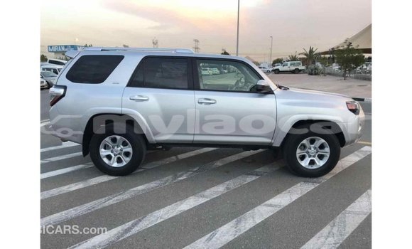 Buy Import Toyota HiAce Other Truck in Import - Dubai in Attapeu Province Buy Import Toyota HiAce Other Truck in Import - Dubai in Attapeu Province