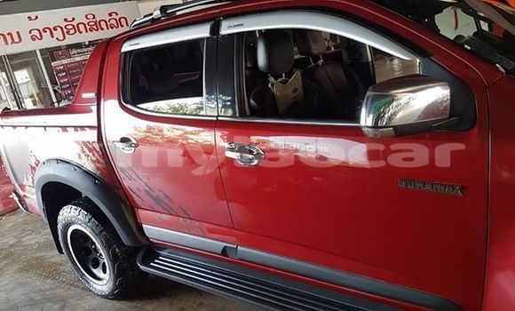 Buy Used Chevrolet Colorado Red Car in Vientiane in Vientiane Province