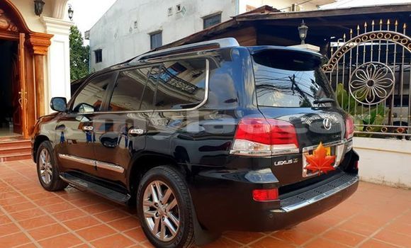 Buy Used Lexus LX 570 Black Car in Vientiane in Vientiane Province Buy Used Lexus LX 570 Black Car in Vientiane in Vientiane Province