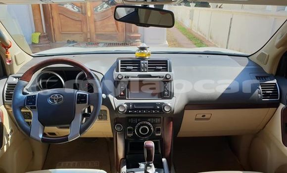 Buy Used Toyota Land Cruiser Prado White Car in Vientiane in Vientiane Province Buy Used Toyota Land Cruiser Prado White Car in Vientiane in Vientiane Province