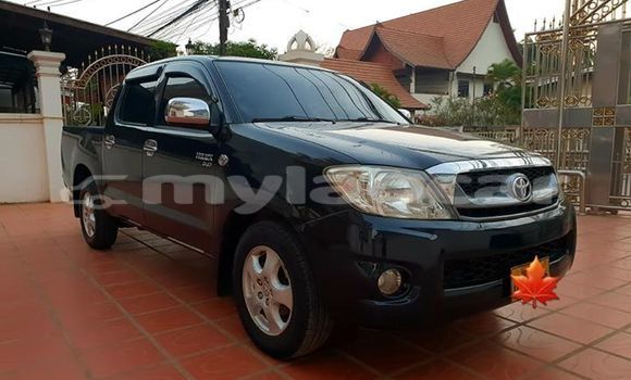 Buy Used Toyota Hilux Black Car in Vientiane in Vientiane Province Buy Used Toyota Hilux Black Car in Vientiane in Vientiane Province