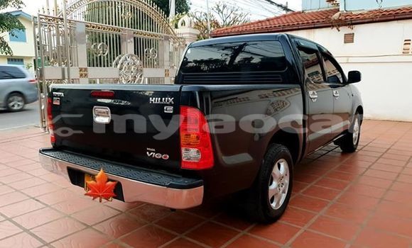 Buy Used Toyota Hilux Black Car in Vientiane in Vientiane Province Buy Used Toyota Hilux Black Car in Vientiane in Vientiane Province