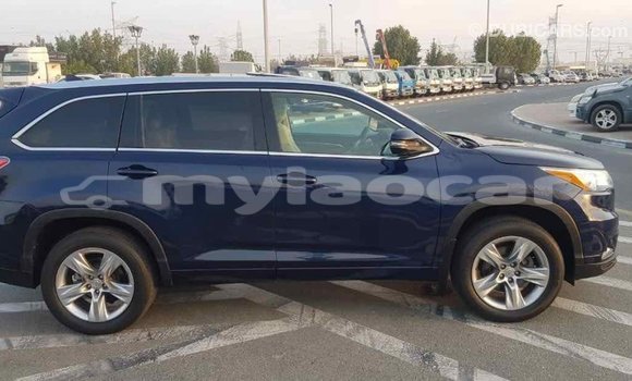 Buy Import Toyota Highlander Blue Car in Import - Dubai in Attapeu Province Buy Import Toyota Highlander Blue Car in Import - Dubai in Attapeu Province