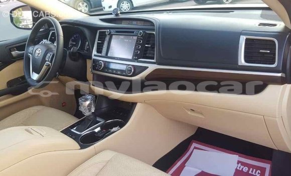 Buy Import Toyota Highlander Blue Car in Import - Dubai in Attapeu Province Buy Import Toyota Highlander Blue Car in Import - Dubai in Attapeu Province