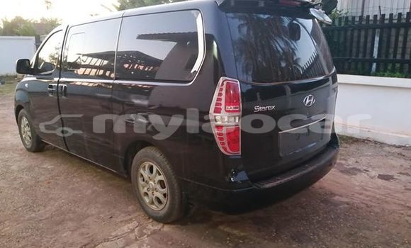 Buy Used Hyundai Starex Black Car in Vientiane in Vientiane Province Buy Used Hyundai Starex Black Car in Vientiane in Vientiane Province